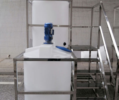 sistema di dosaggio automatico 1000L in impianto per il trattamento delle acque