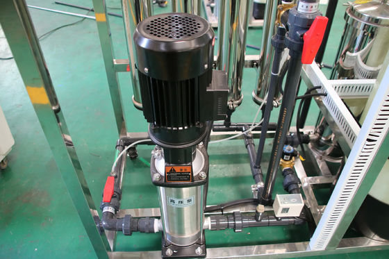 2TPH 3.0kW-380-415V 2xFRP Serbatoi Acqua salata impianto di osmosi inversa