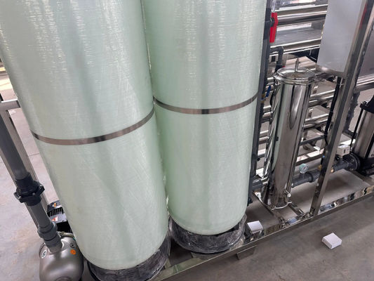 6TPH 7.9kW-380-415V 2xFRP Serbatoi Acqua salata impianto di osmosi inversa