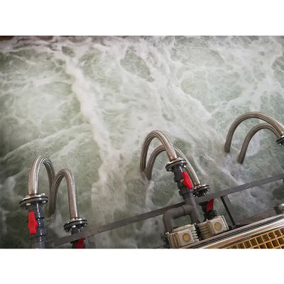 Bioreattore a foglio piatto ad alto flusso per il trattamento delle acque reflue municipali