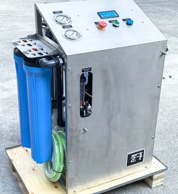 1500GPD Piccolo sistema di depurazione dell'acqua mobile commerciale per acqua di pozzo