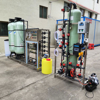 3TPH 5.5kW-380-415V Serbatoi di FRP Acqua salata impianto di osmosi inversa