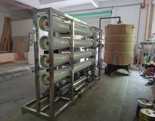 8TPH 14kW FRP Tanks RO Industrial Auto Drinking Water Treatment Machine con indicatori di stato operativo