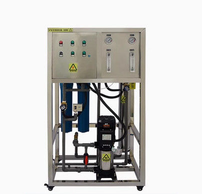 Impianto di osmosi inversa dell'acqua salata 250L/h 1600 GPD