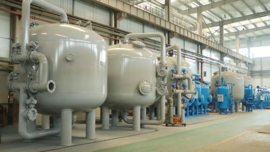 Vaso filtrante industriale multi-media con elevata capacità di flusso e progettazione personalizzata per la depurazione dell'acqua