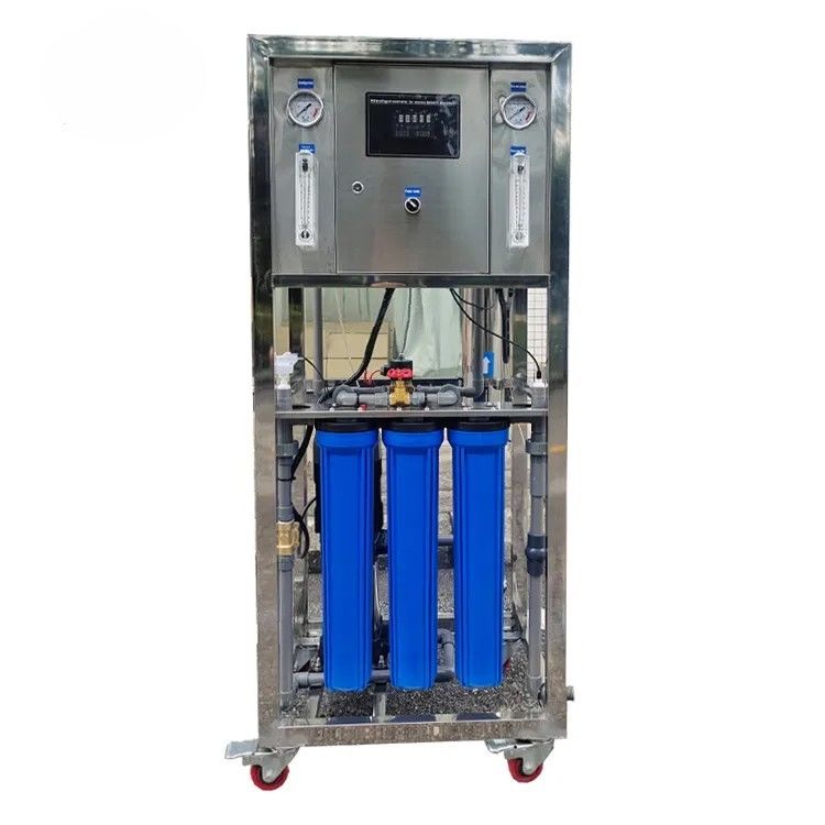 Tasso di desalinizzazione 98%~99% 250 LPH impianto commerciale di osmosi inversa per acqua potabile